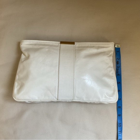 Vintage 70's Dove Zipper White Leather Understated Clutch Purse Bag - Picture 3 of 9